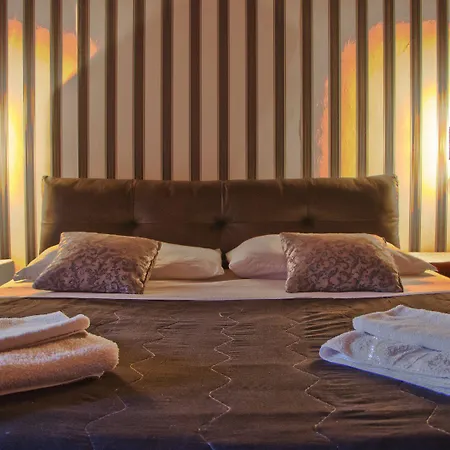 Camelot Bed & Breakfast