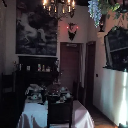 Bed & Breakfast Camelot 3*