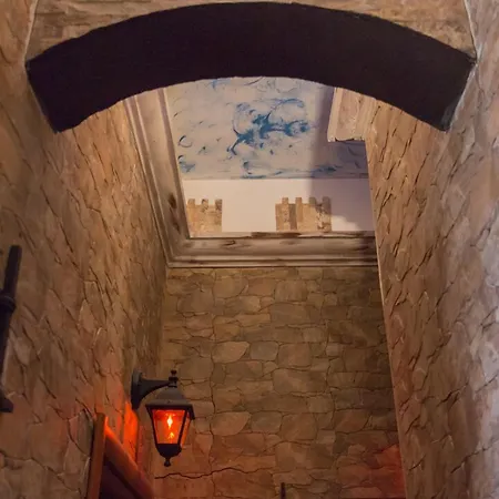 Camelot Bed & Breakfast