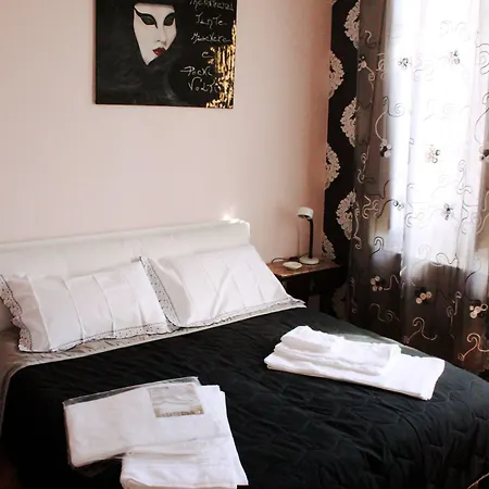 Bed & Breakfast Camelot 3*